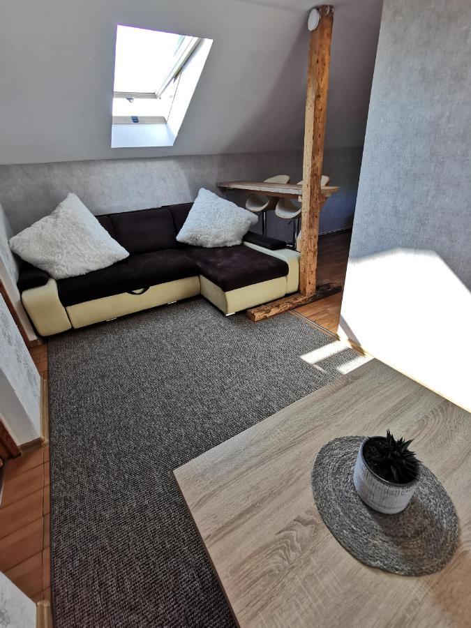 Апартаменты Silent Loft For Getaway Лиепая Экстерьер фото